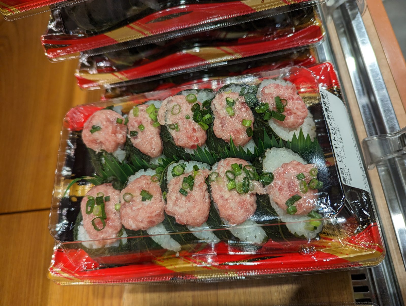 Negitoro sushi, same counter.